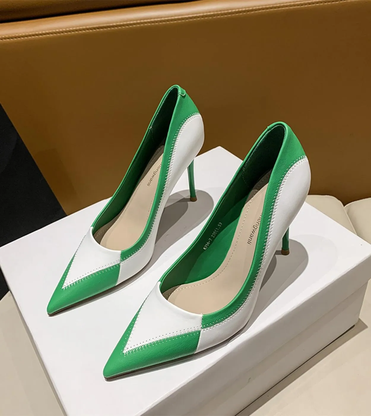 2022 Primavera Autunno Nuove Donne di Modo Tacchi Alti A Spillo 6 cm E 9 cm Scarpe A Punta Scarpe Da Donna Del Partito di Modo d