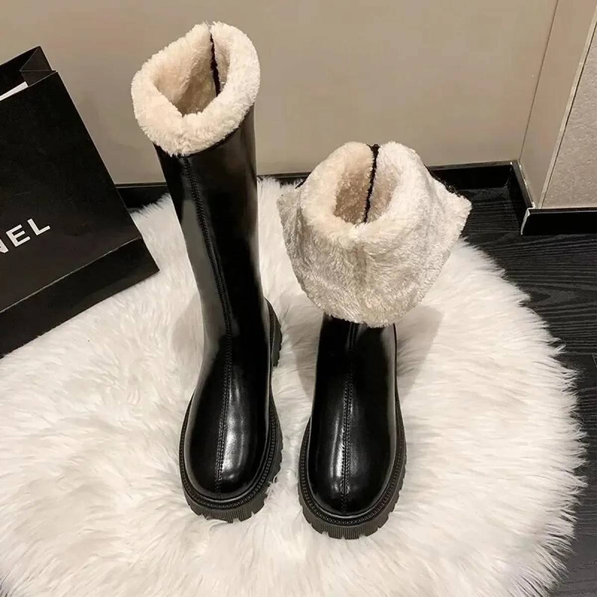 2024 stivali alti di vendita caldi del nuovo inverno stivali lunghi caldi di lana in vera pelle da donna stivali moda di grandi
