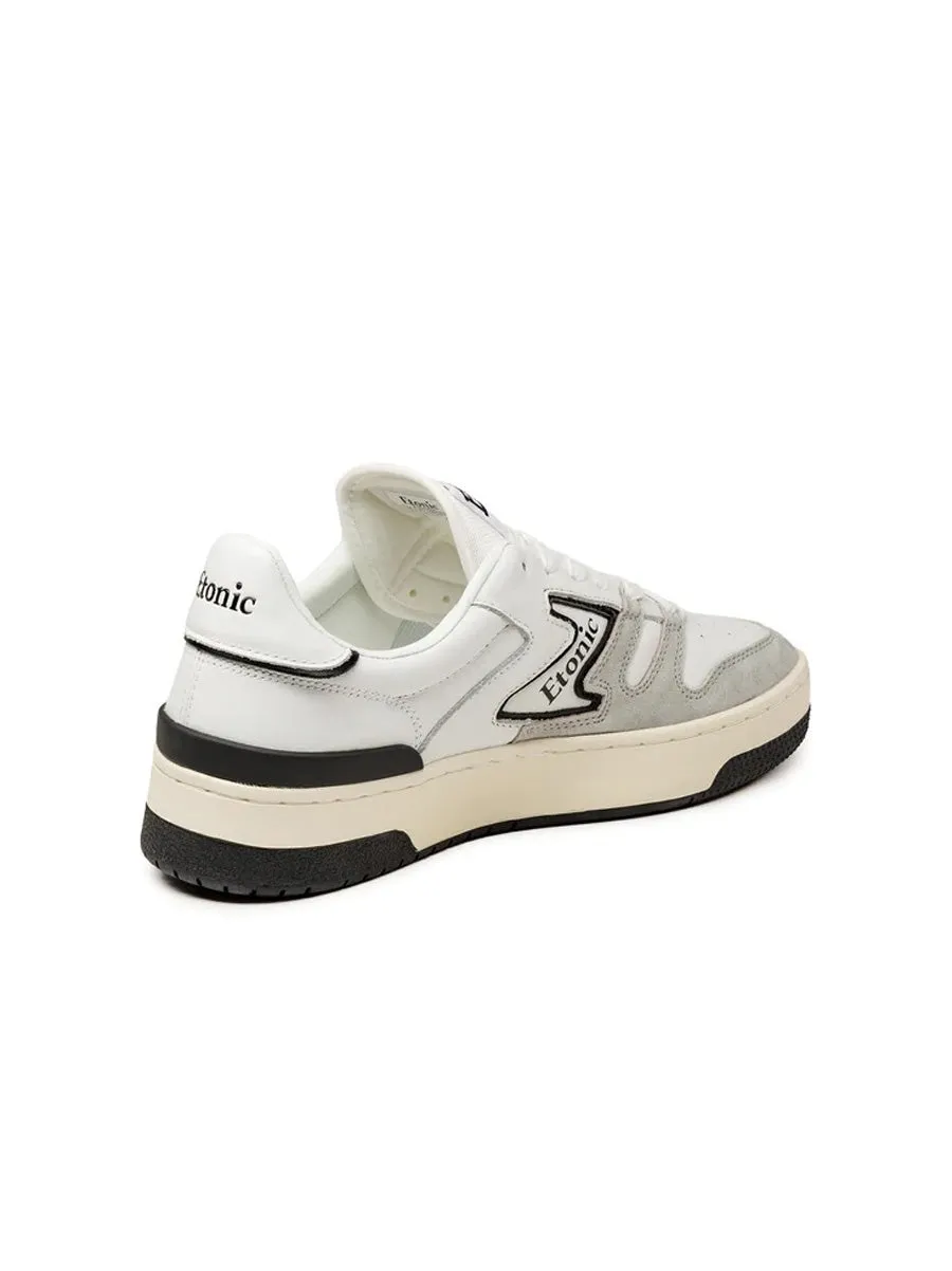 B481 Suede black