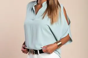 Blusa elegante ampia con scollo a 