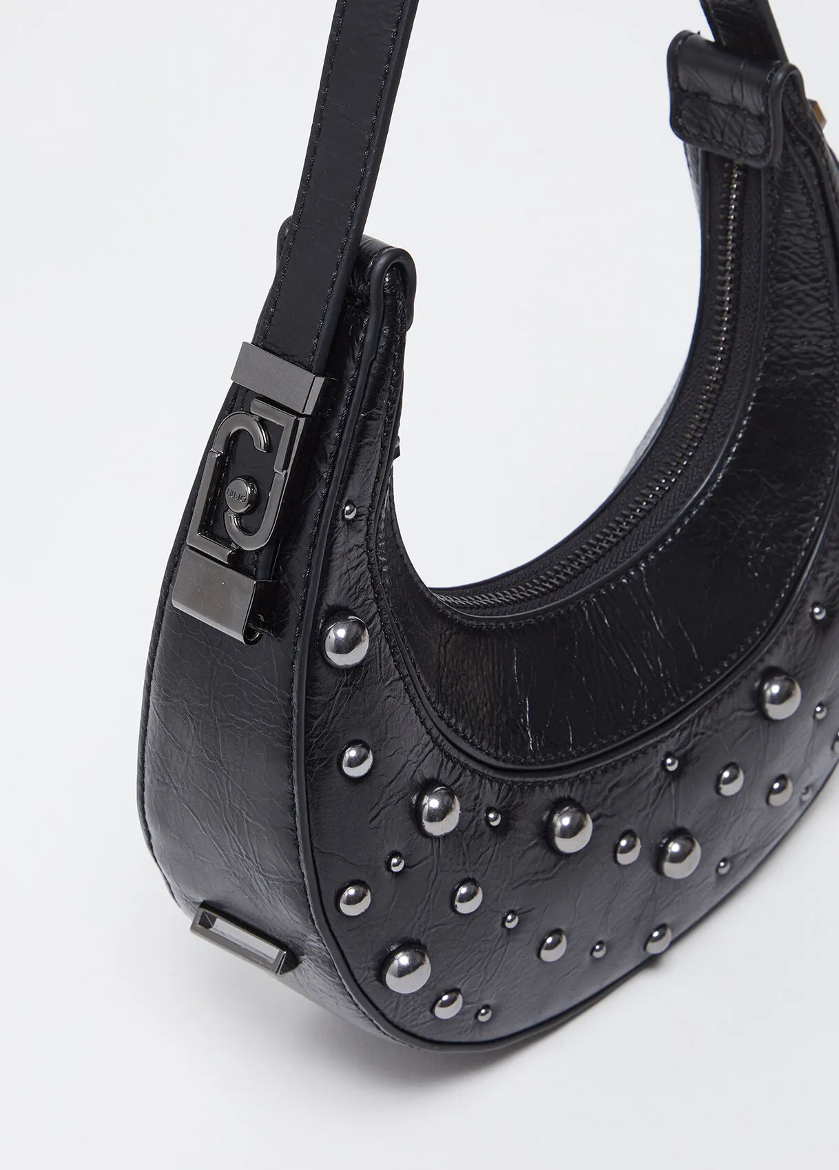 Borsa a mano con borchie
