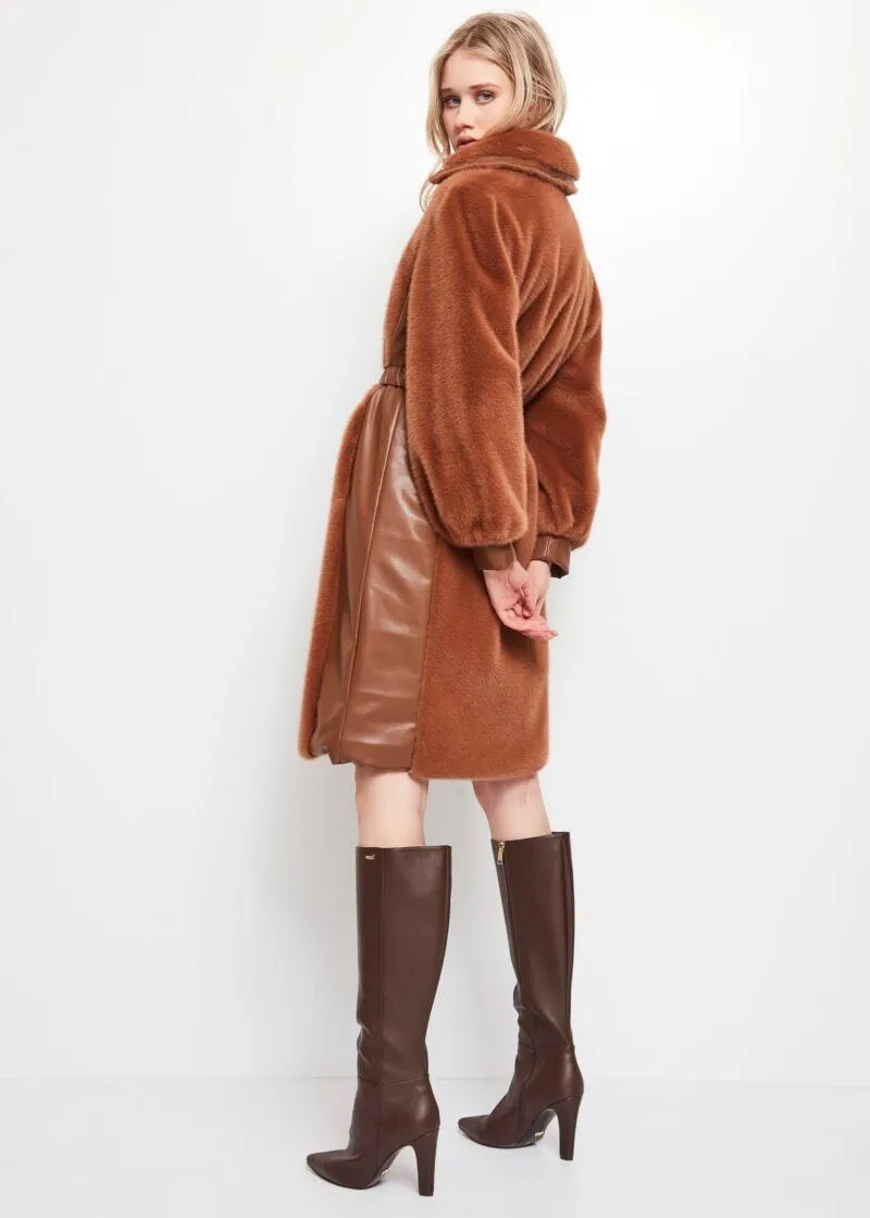 Cappotto in pelliccia sintetica