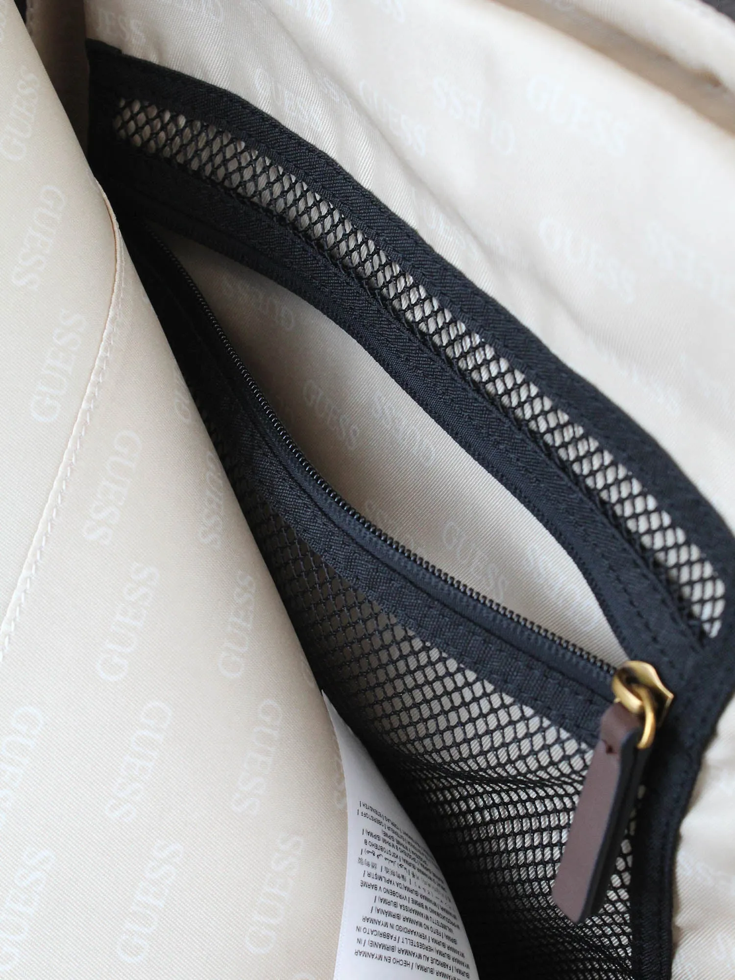 Guess Zaini HMEVZL P4161