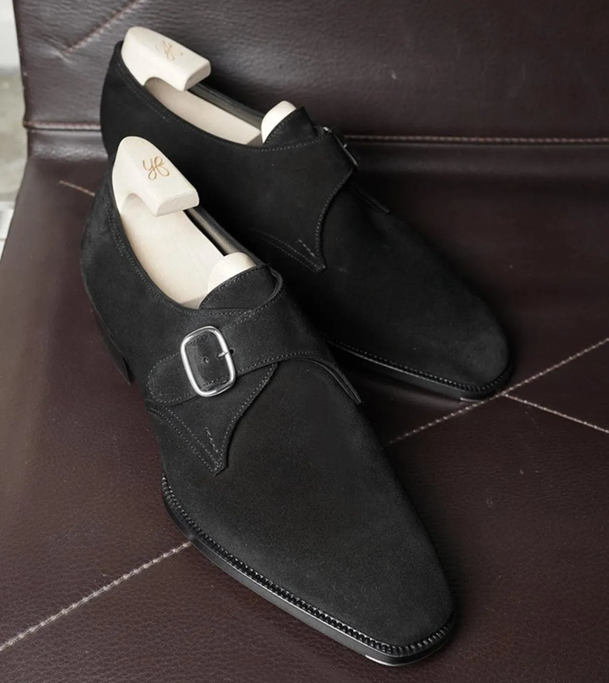 New In Black Flock Mocassini Uomo Fibbia Scarpe casual traspiranti Scarpe fatte a mano per uomo con spedizione gratuita Zapatos