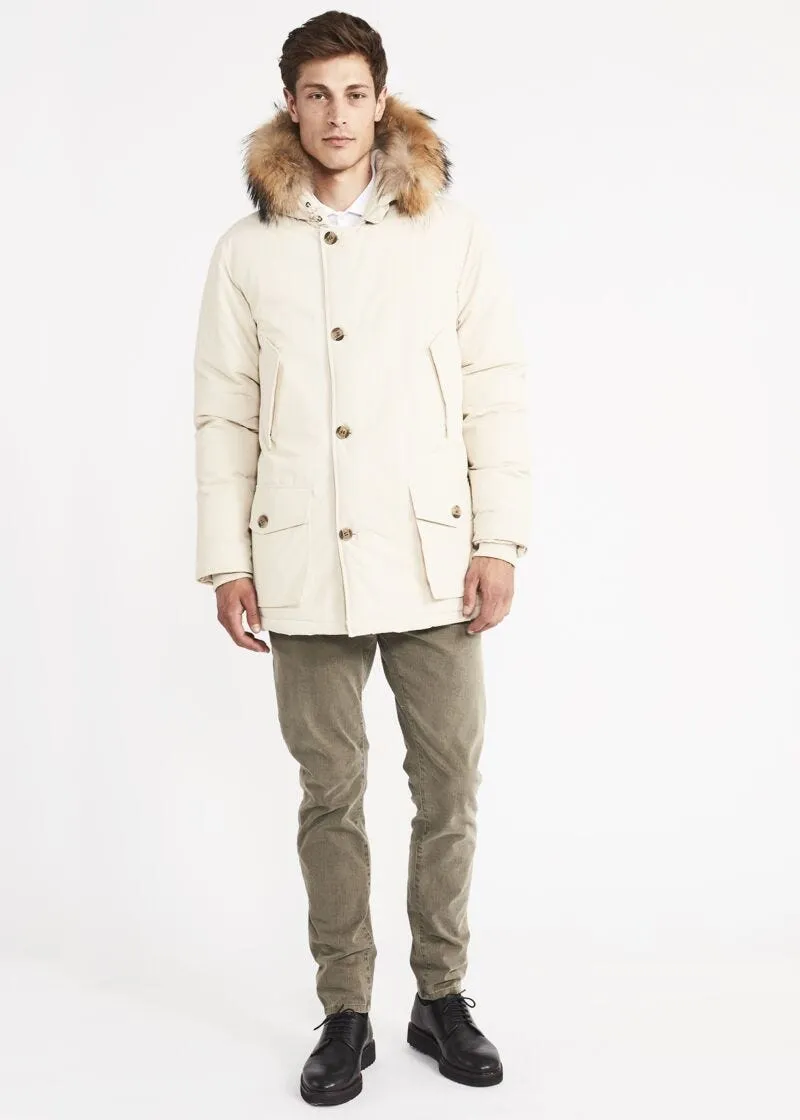 Parka con cappuccio e tasche