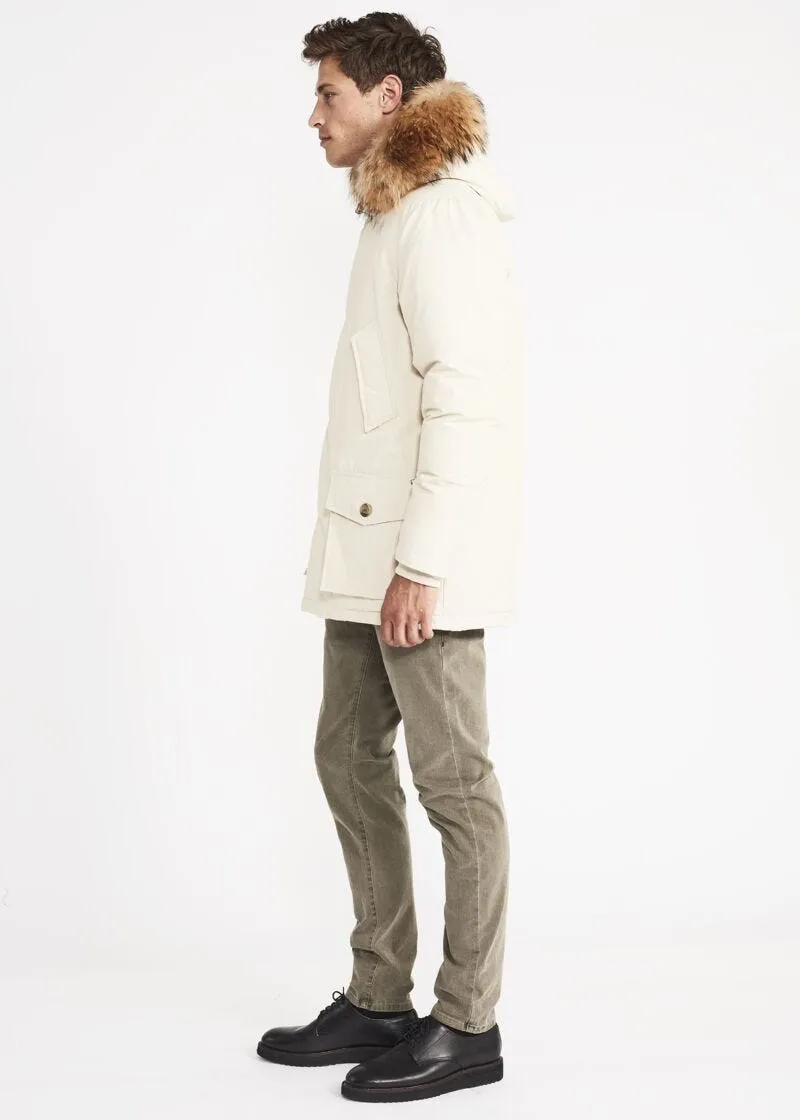 Parka con cappuccio e tasche