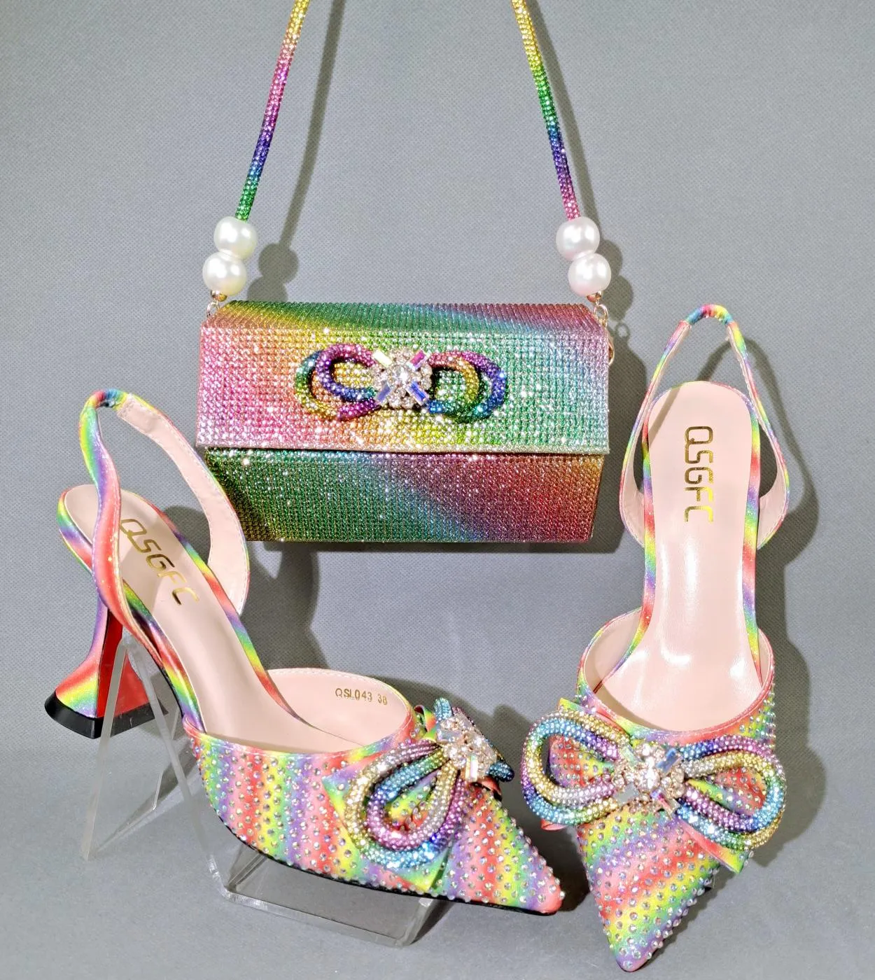 Scarpe con tacco arcobaleno Scarpe da donna Borsa con tacco a punta Scarpe con tacco a colori arcobaleno 2023 Colore