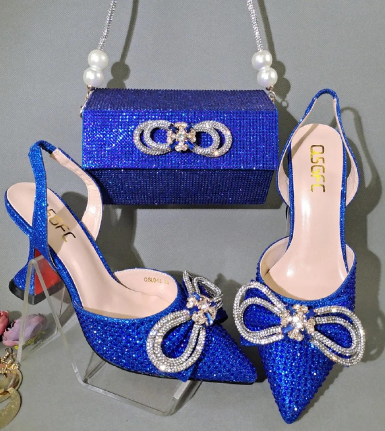 Scarpe con tacco arcobaleno Scarpe da donna Borsa con tacco a punta Scarpe con tacco a colori arcobaleno 2023 Colore