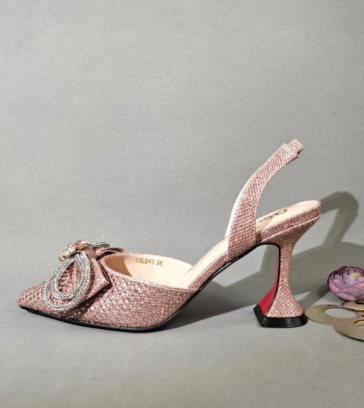 Scarpe con tacco arcobaleno Scarpe da donna Borsa con tacco a punta Scarpe con tacco a colori arcobaleno 2023 Colore
