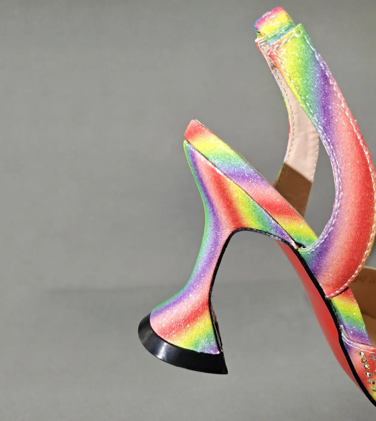 Scarpe con tacco arcobaleno Scarpe da donna Borsa con tacco a punta Scarpe con tacco a colori arcobaleno 2023 Colore