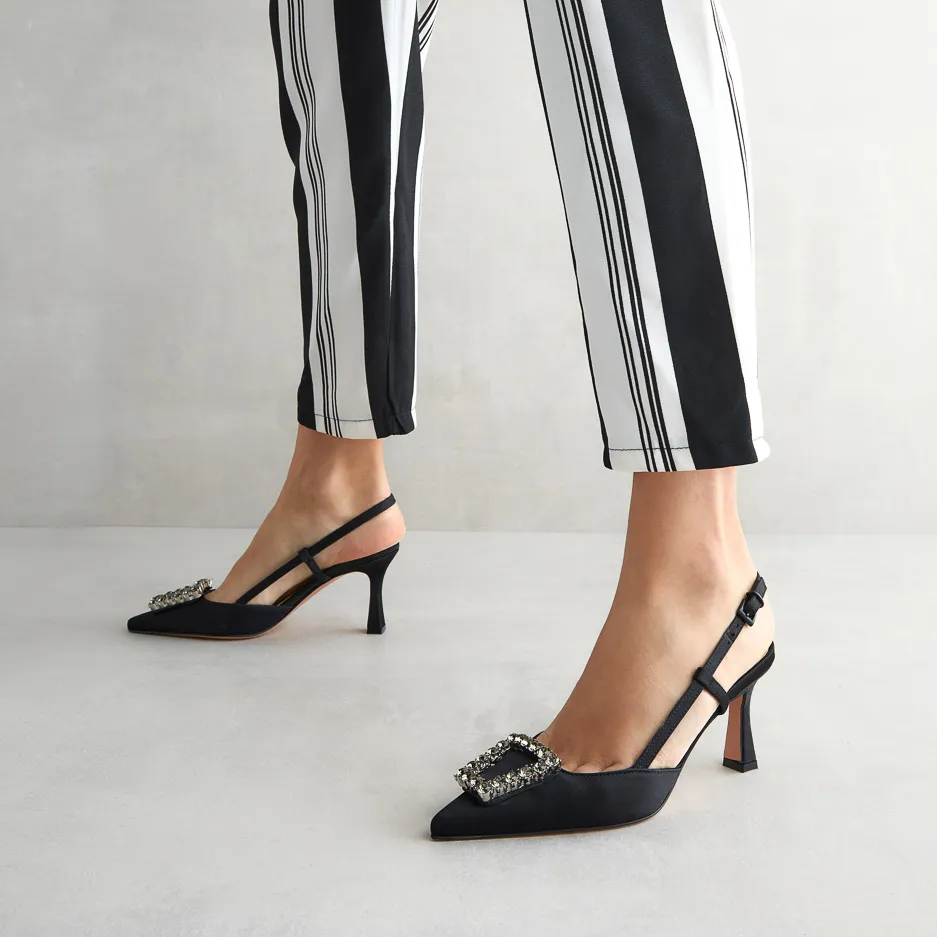 Slingback Nera in Raso