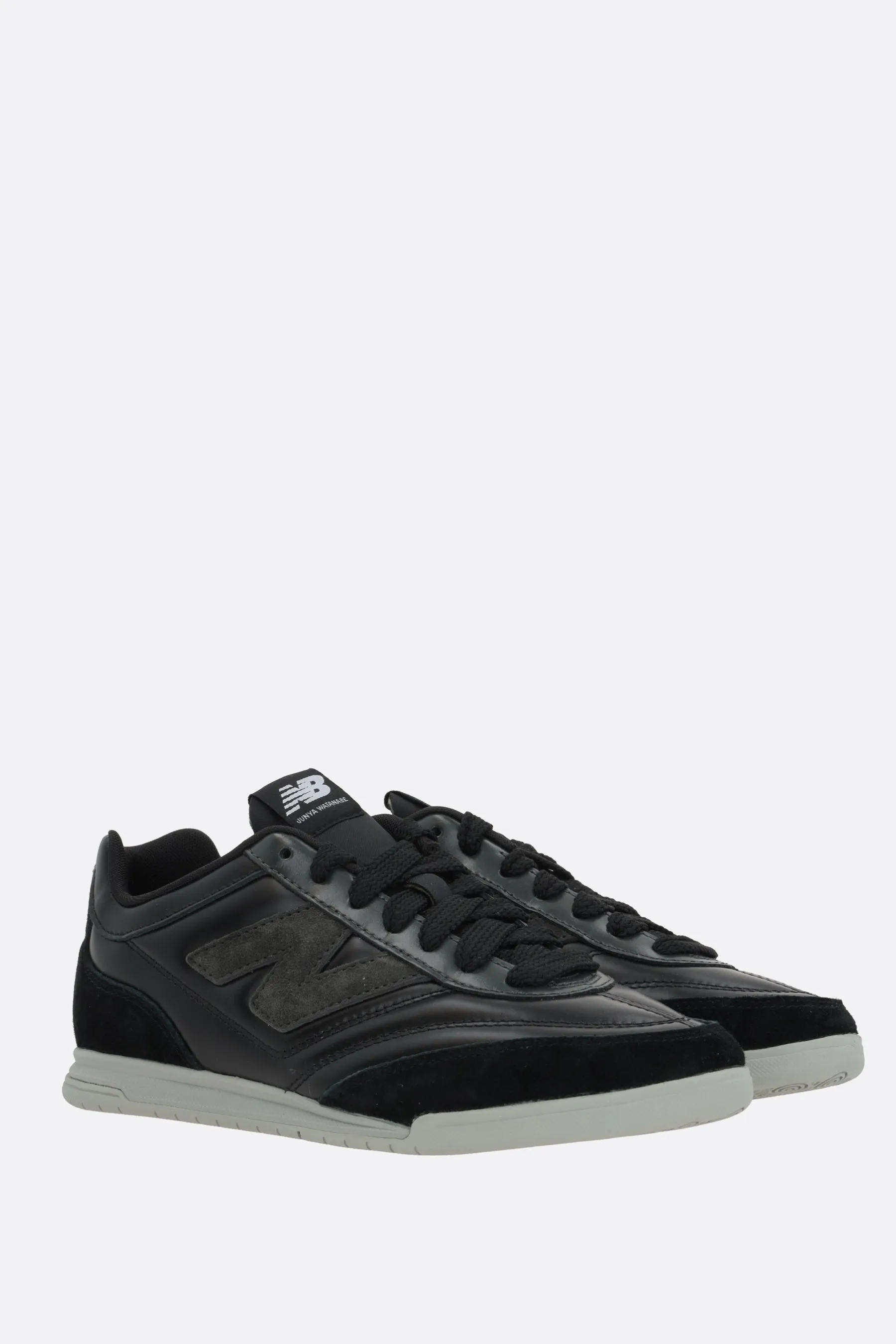  sneaker RC42 in pelle liscia e suede  
