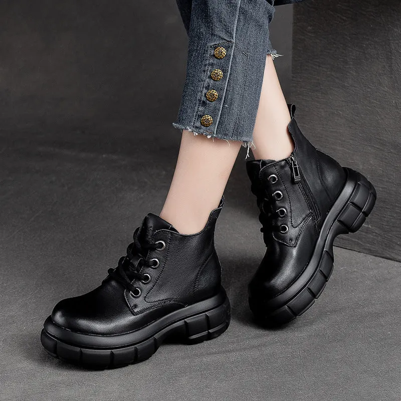 Stivali da donna classici minimalisti in pelle con suola spessa