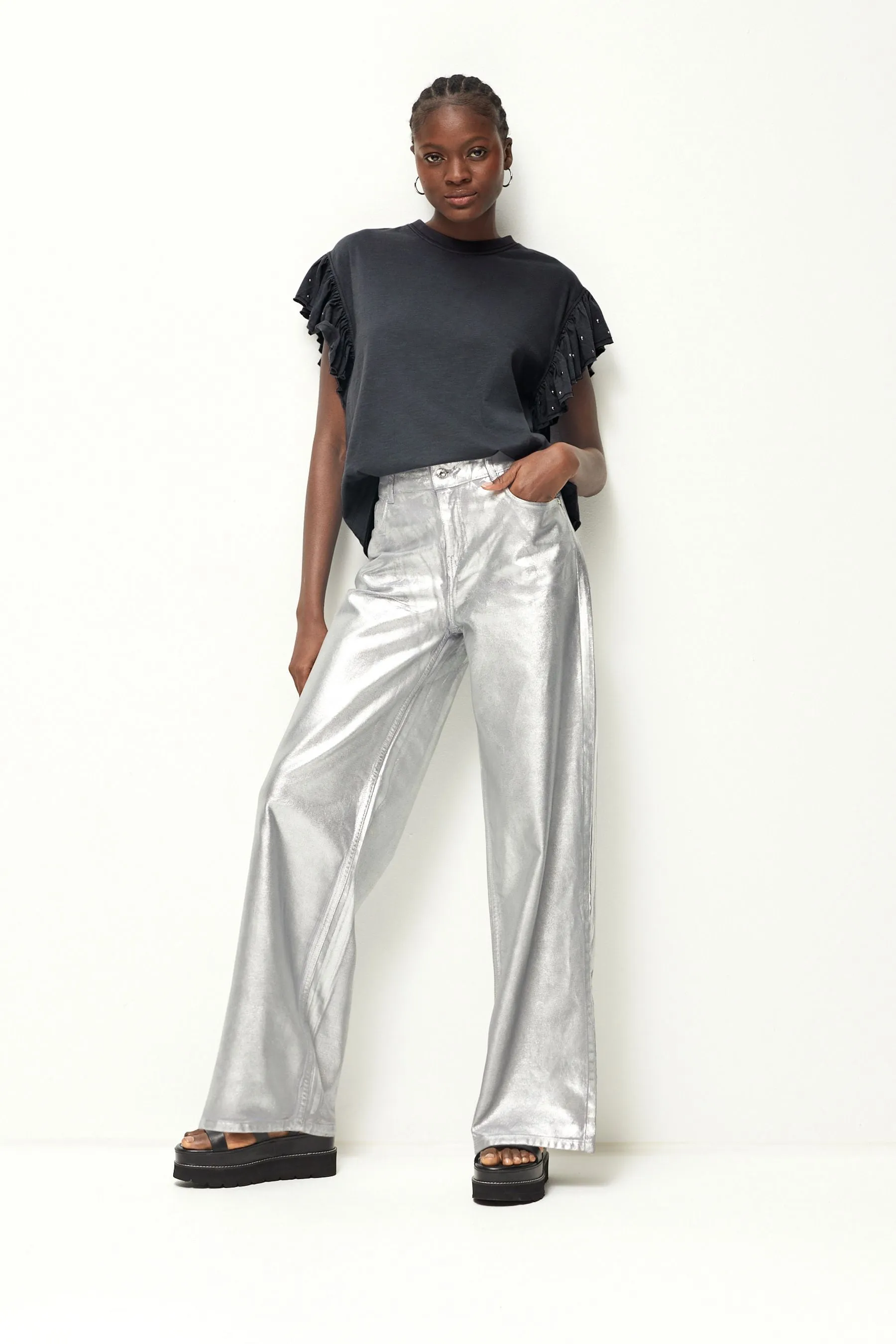 T-shirt Ruches maniche con borchie luccicanti