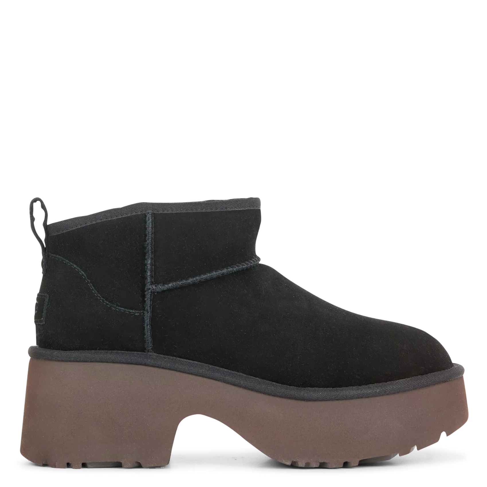  UGG   CLASSIC ULTRA MINI NEW HEIGHTS - Stivali foderati effetto pelle scamosciata | Nero