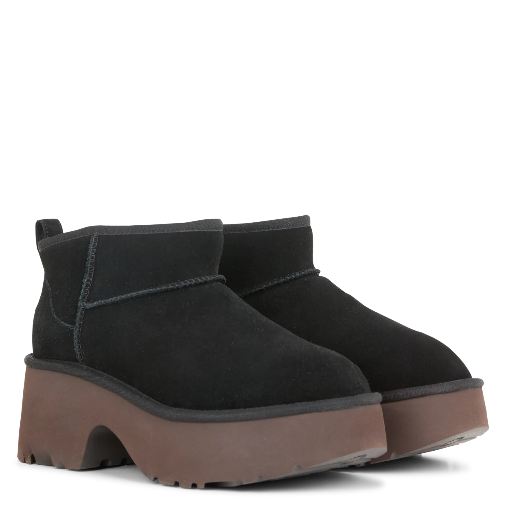  UGG   CLASSIC ULTRA MINI NEW HEIGHTS - Stivali foderati effetto pelle scamosciata | Nero